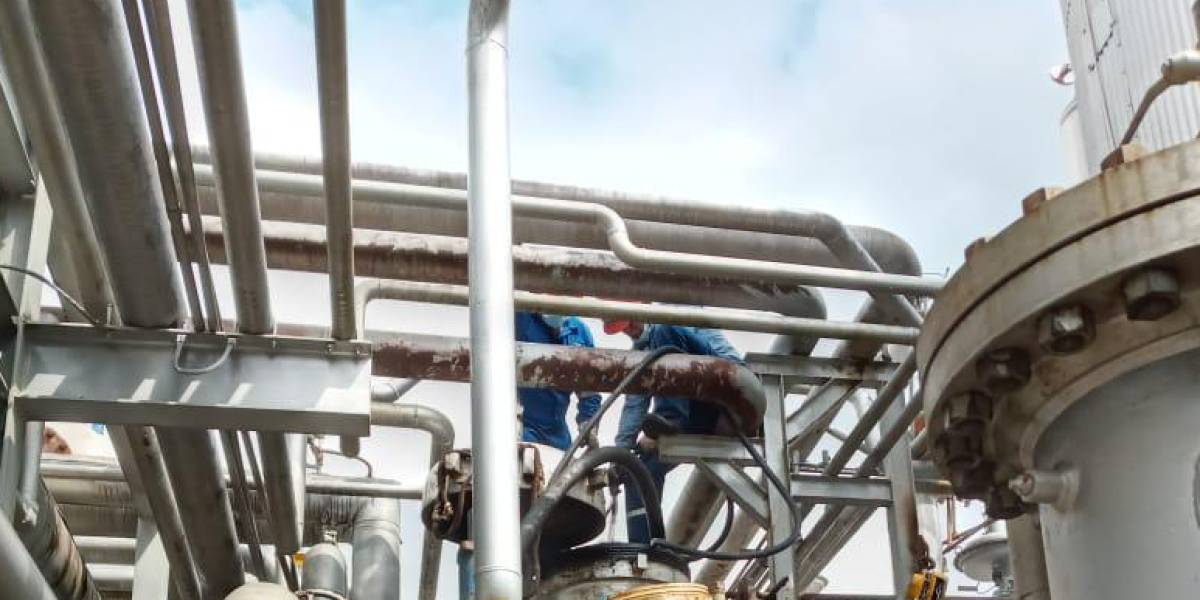 Producción petrolera ecuatoriana cae por debajo de los 100.000 barriles