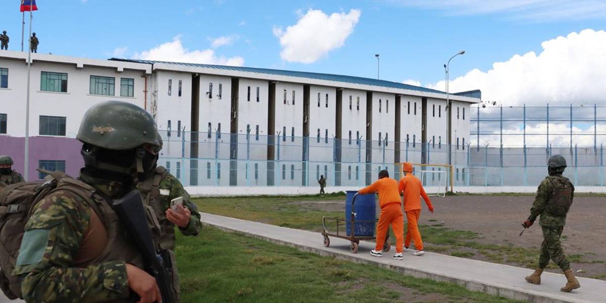 Un reo fue detenido tras intentar escapar de la cárcel Regional Cotopaxi