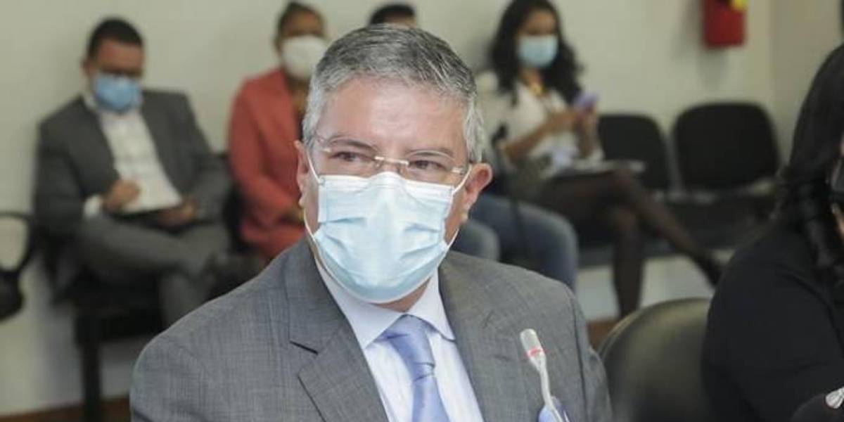 Contraloría consulta a Procuraduría si puede entregar información personal a asambleístas