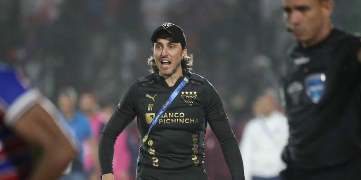 Luis Zubeldía dejará Liga de Quito y ficharía por Colo Colo, según la prensa chilena