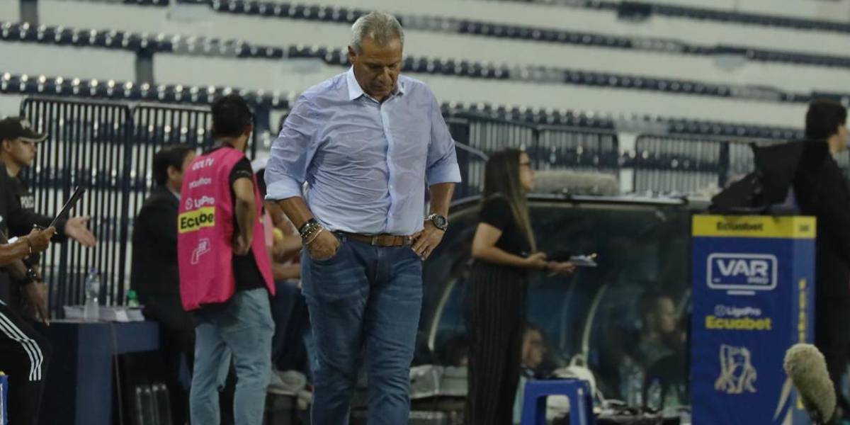 Hernán Torres: “La persona que no quiere que siga en Emelec, que me lo diga en la cara”