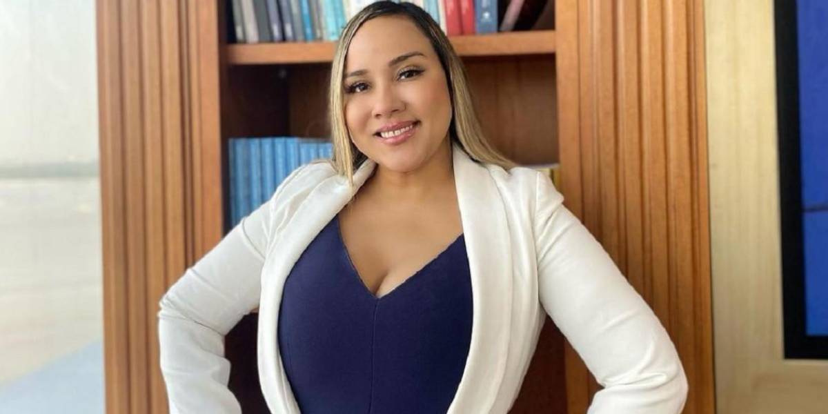 Lorena Collantes recupera su cargo como jueza; Judicatura debe pedirle disculpas y pagarle