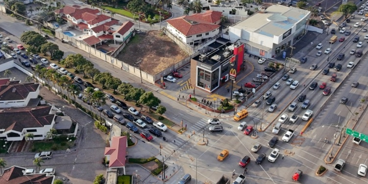 Guayaquil inicia construcción de pasos elevados en la Avenida del Bombero