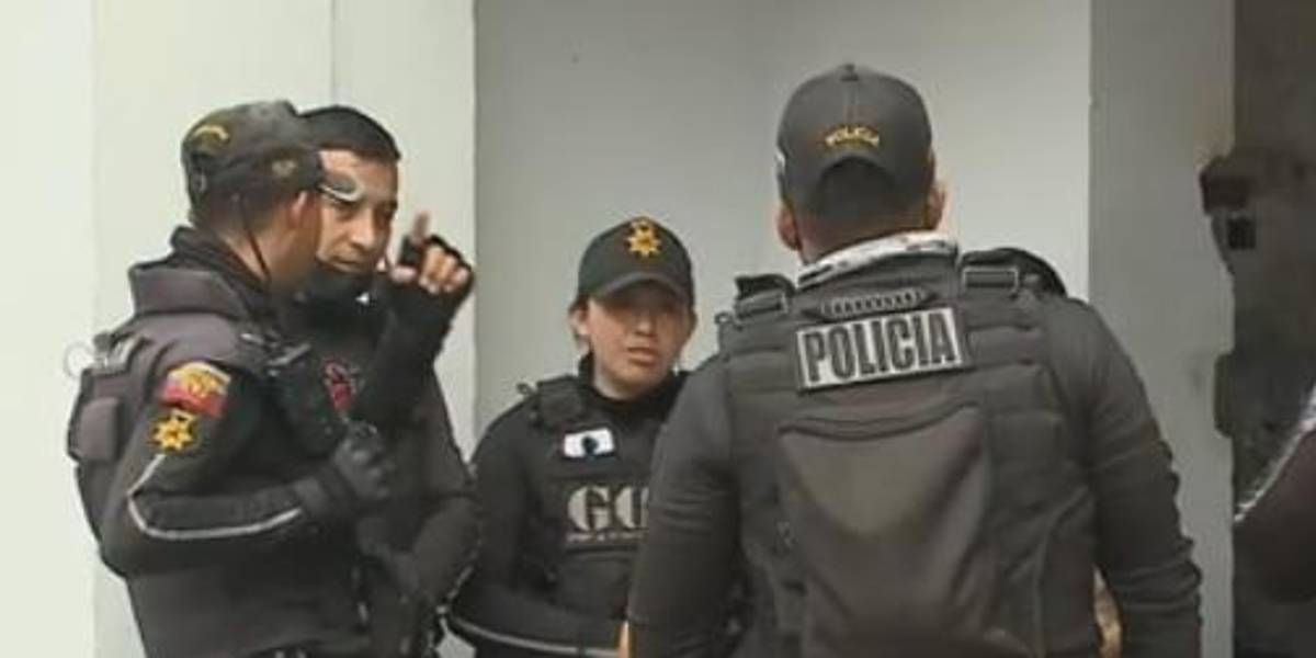 Ciudadanos intentaron evitar detención de miembros de una red de microtráfico en Guayaquil