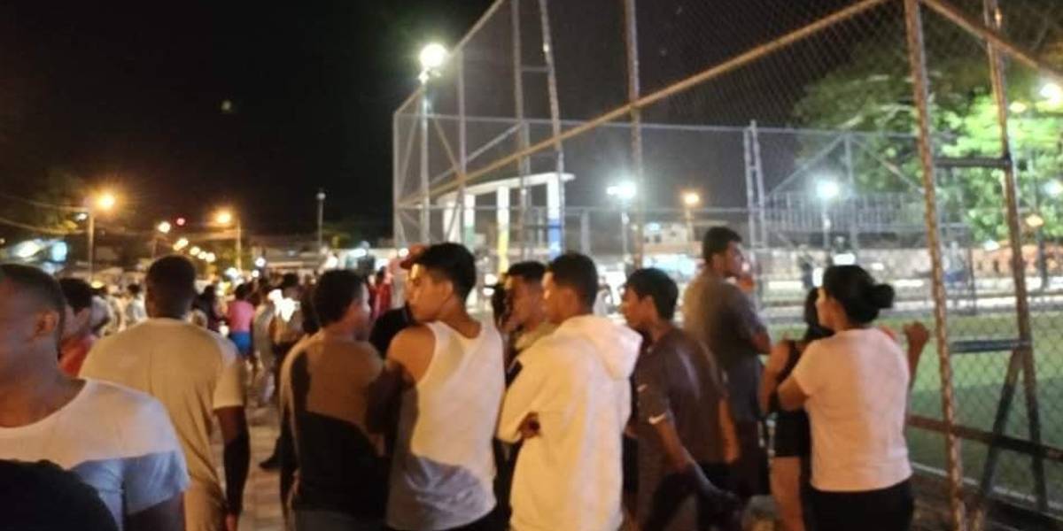 Al menos dos muertos en un tiroteo en una cancha de Atacames, en Esmeraldas