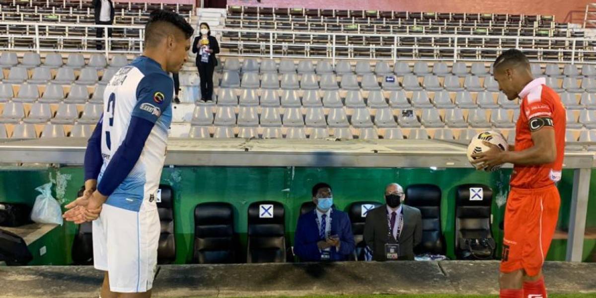 El Técnico Universitario-Manta no se jugó porque árbitros no se presentaron