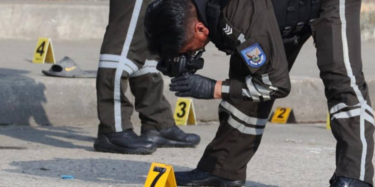 Un sicario fue golpeado por la comunidad tras asesinar a joven en Santa Elena