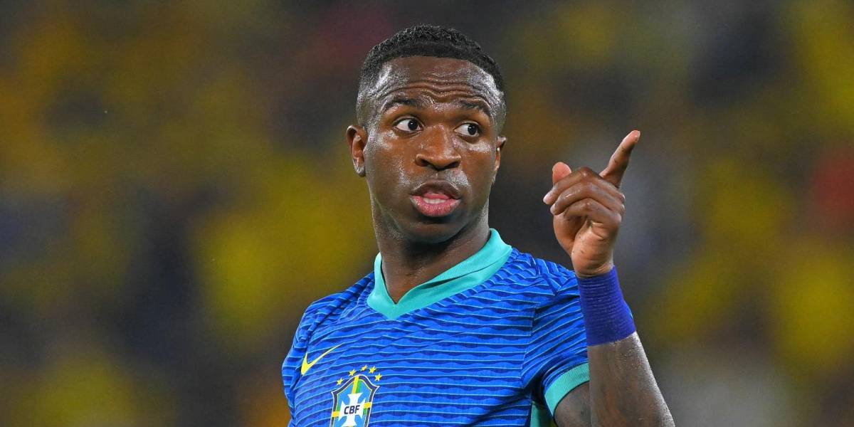 ¡Balón de playa! Hinchas se burlan de Vinícius Júnior en el Ecuador vs. Brasil