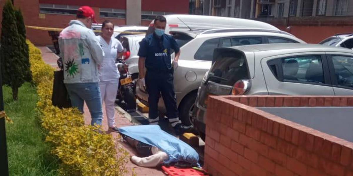 (VIDEO) | Una mujer muere tras lanzarse de un séptimo piso durante un sismo en Colombia