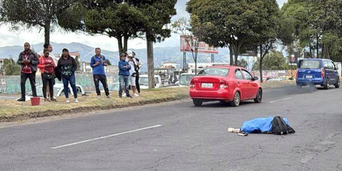 Un taxista fue retenido tras accidente de tránsito que dejó un fallecido en Quito