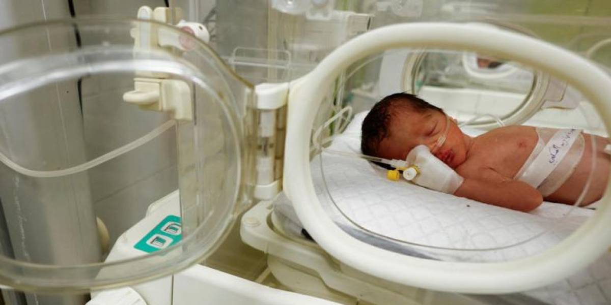 Muere la bebé palestina rescatada del vientre de su madre tras un ataque israelí