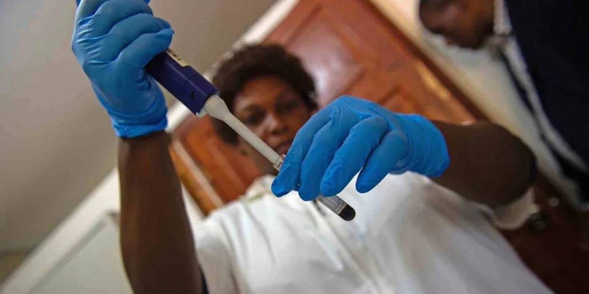 Cerca de 53 000 personas viven con VIH en Ecuador