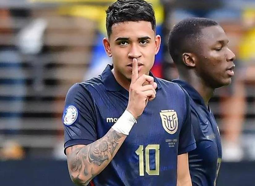 Kendry Páez con la selección ecuatoriana.