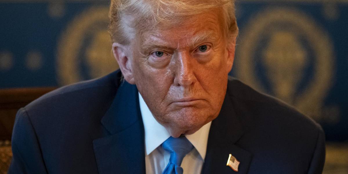 Trump se queja de su foto en la portada de la revista Time: Me han borrado el pelo'