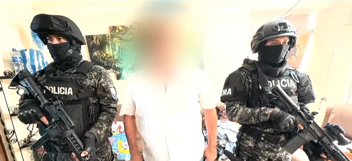 El juez que liberó a alias Momo tendrá arresto domiciliario, comunicó Fiscalía