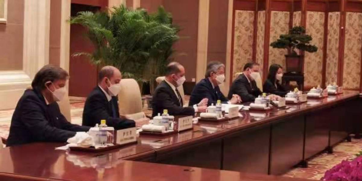 Lasso habló con Xi Jinping sobre deseo de Ecuador de integrar consejo de ONU