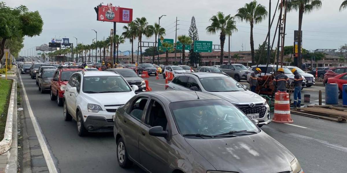 Guayaquil | Cuatro carriles de las avenidas Isidro Ayora y Américas estarán cerrados por más de 20 días