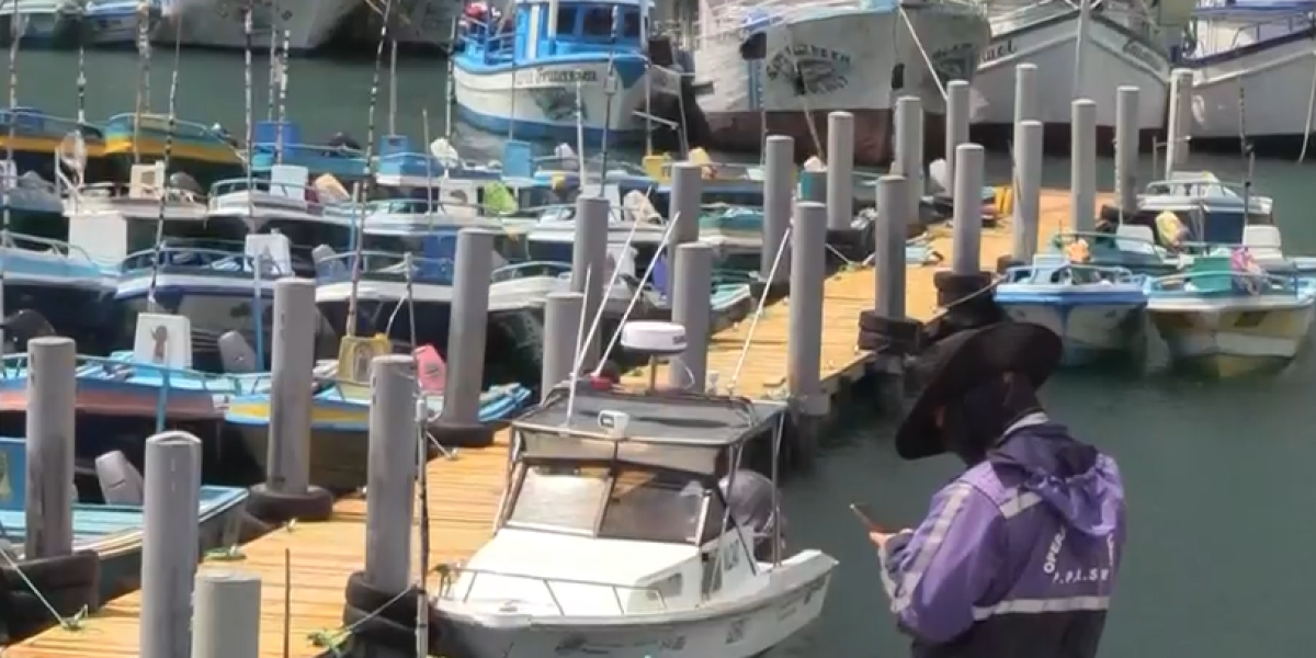 Dos pescadores más desaparecen en Manta durante su faena