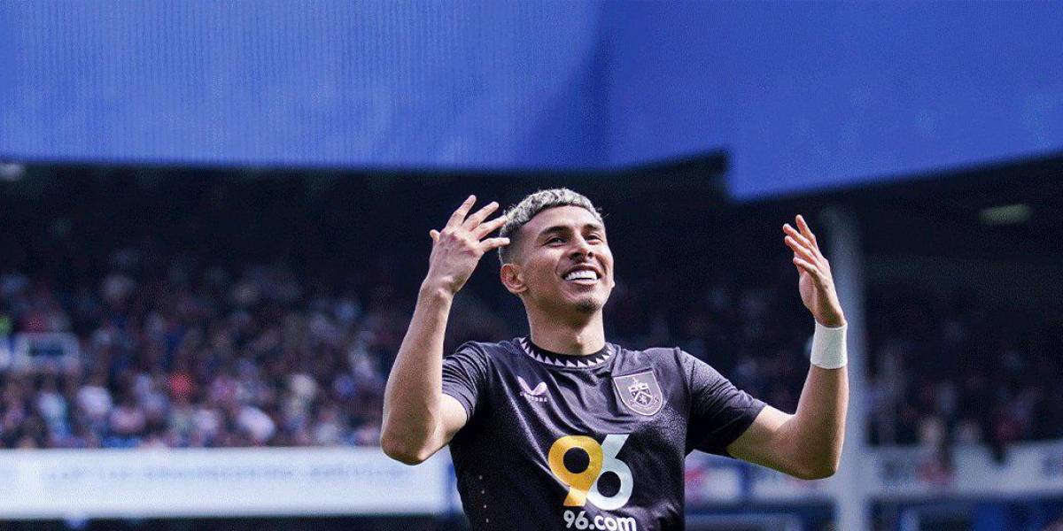 (VIDEO) Jeremy Sarmiento anotó dos goles en la goleada del Burnley