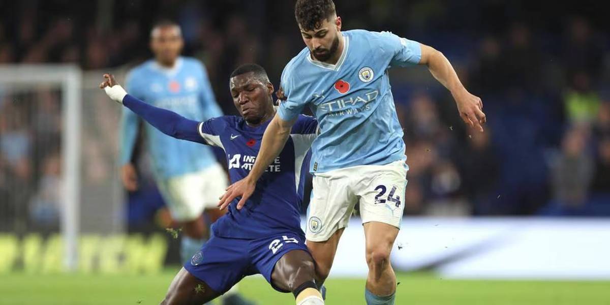 El Chelsea, de Moisés Caicedo, y Manchester City pueden ser expulsados de la Premier League, según la prensa inglesa