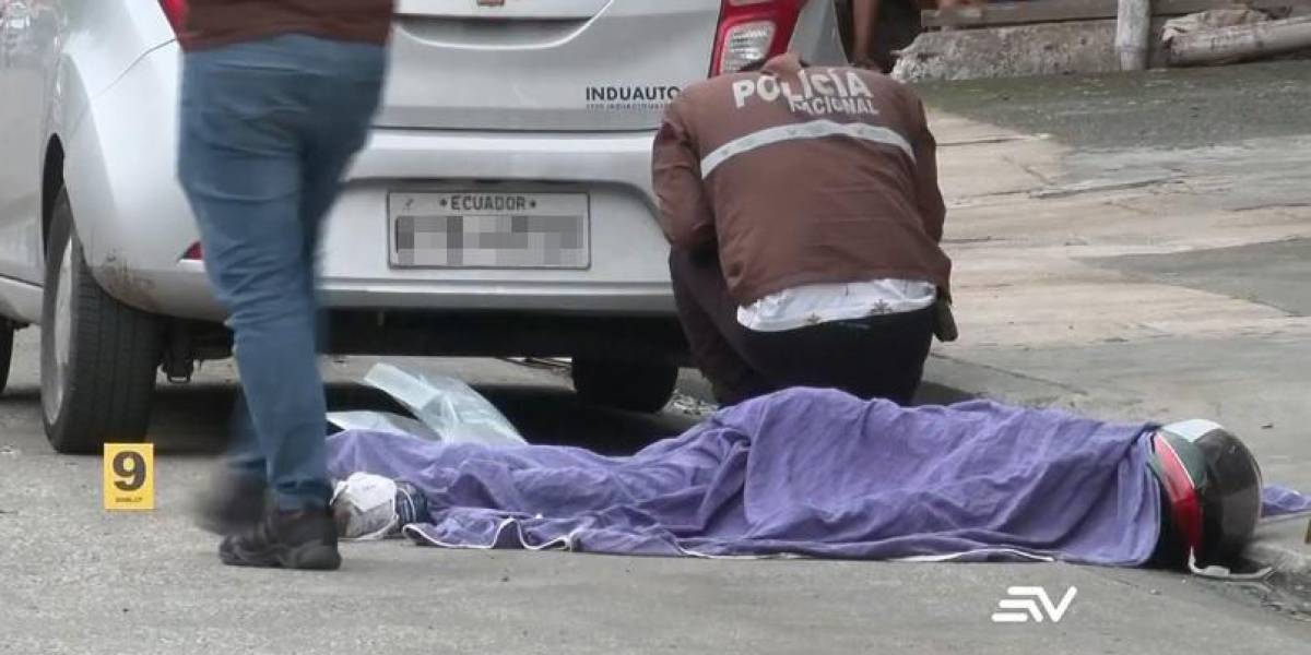 Guayaquil: presunto delincuente muere tras ser abatido por 3 policías en el Suburbio