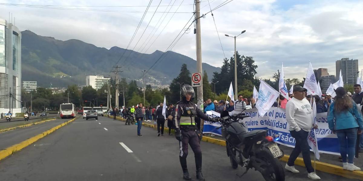 Juicio político a Lasso: vías aledañas a la Asamblea Nacional fueron cerradas
