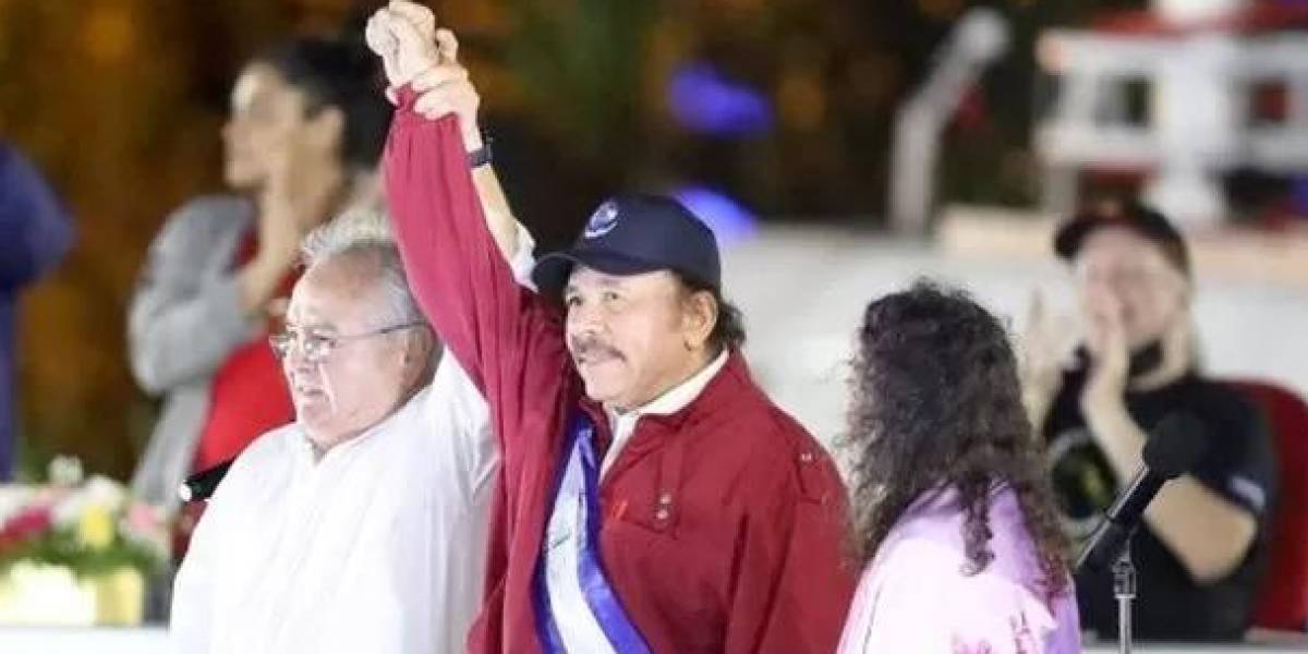Daniel Ortega asume por quinta vez como presidente de Nicaragua