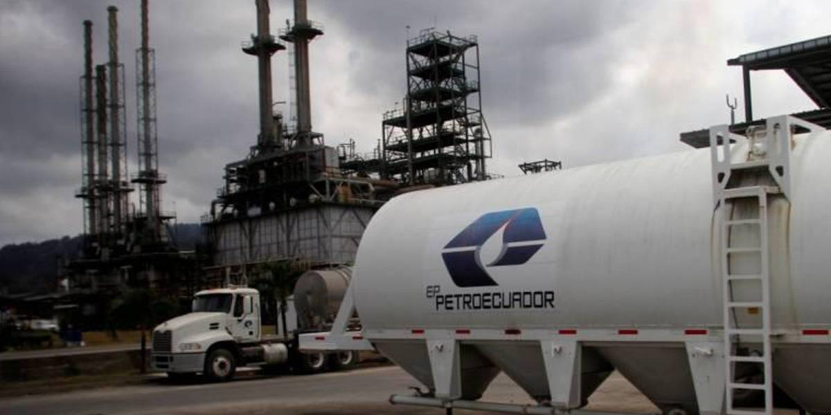 La producción petrolera en Ecuador alcanza su nivel más bajo en cinco años y enfrenta nuevos desafíos en 2025