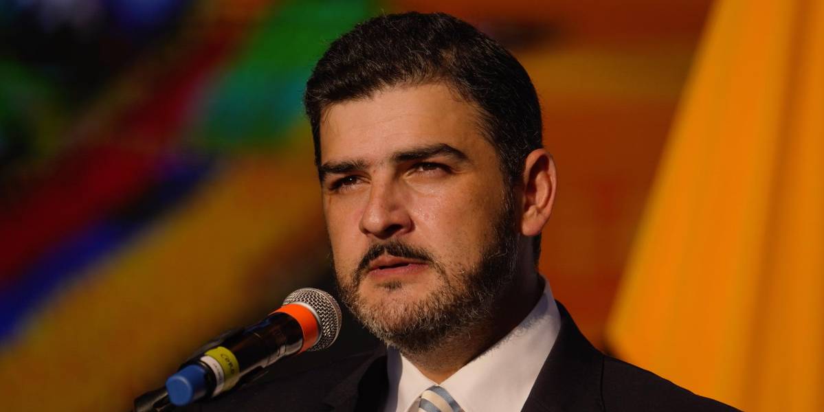 Álvarez enfrentará audiencia en el TCE por un mensaje en X durante la campaña de 2025