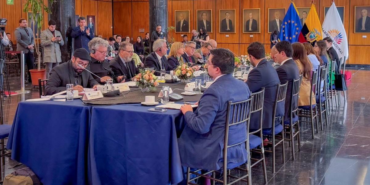 La delegación del Parlamento Europeo trató temas de seguridad y relaciones bilaterales durante su visita a Ecuador