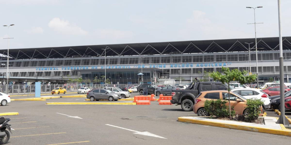 El Concejo Cantonal de Guayaquil elimina el tiempo gratuito de estacionamiento en las terminales