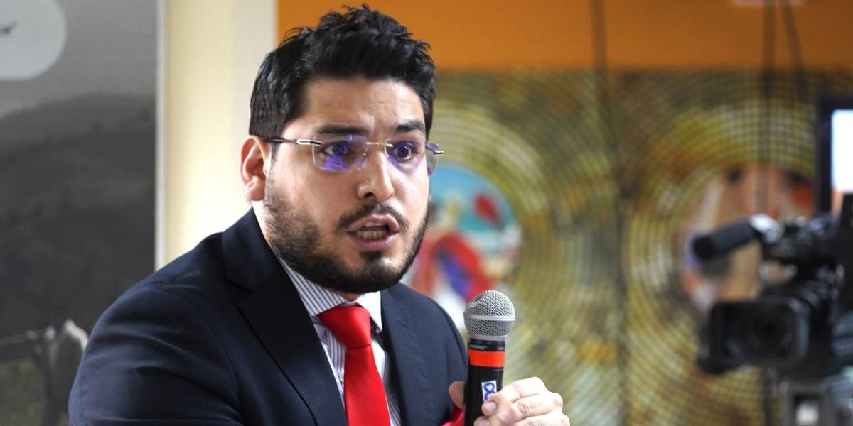 Juez de Yaguachi ordena posesionar a Raúl González como superintendente de Bancos