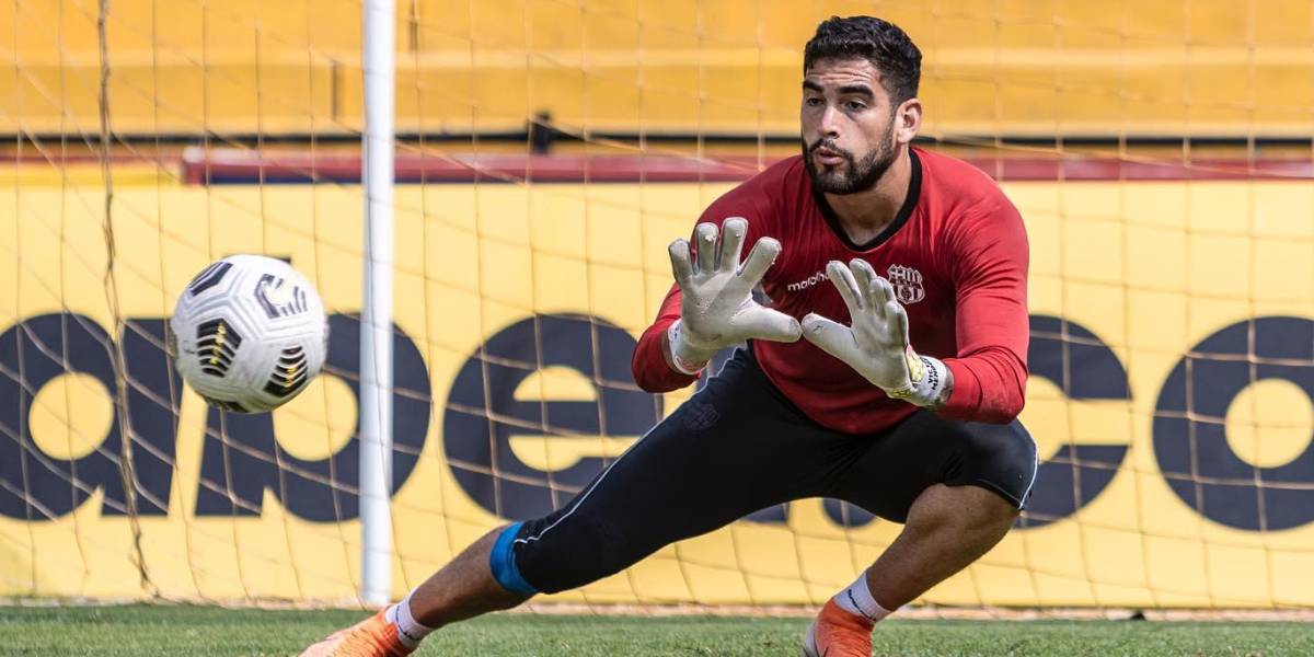 Víctor Mendoza se quedaría en Barcelona SC en este 2025