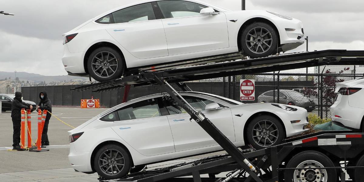 EE. UU. prohíbe vehículos con tecnología china y rusa por seguridad nacional