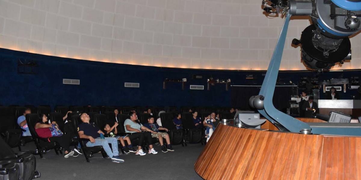 El planetario de la Armada reabre sus puertas al público de Guayaquil