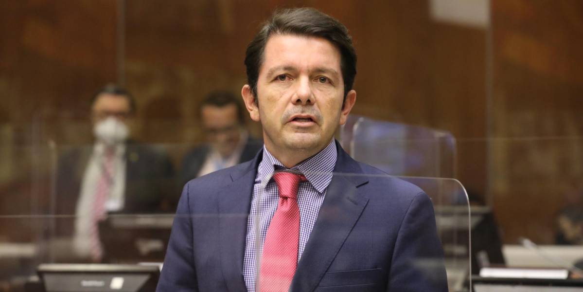 Francisco Jiménez, el tercer ministro de Gobierno en menos de un año