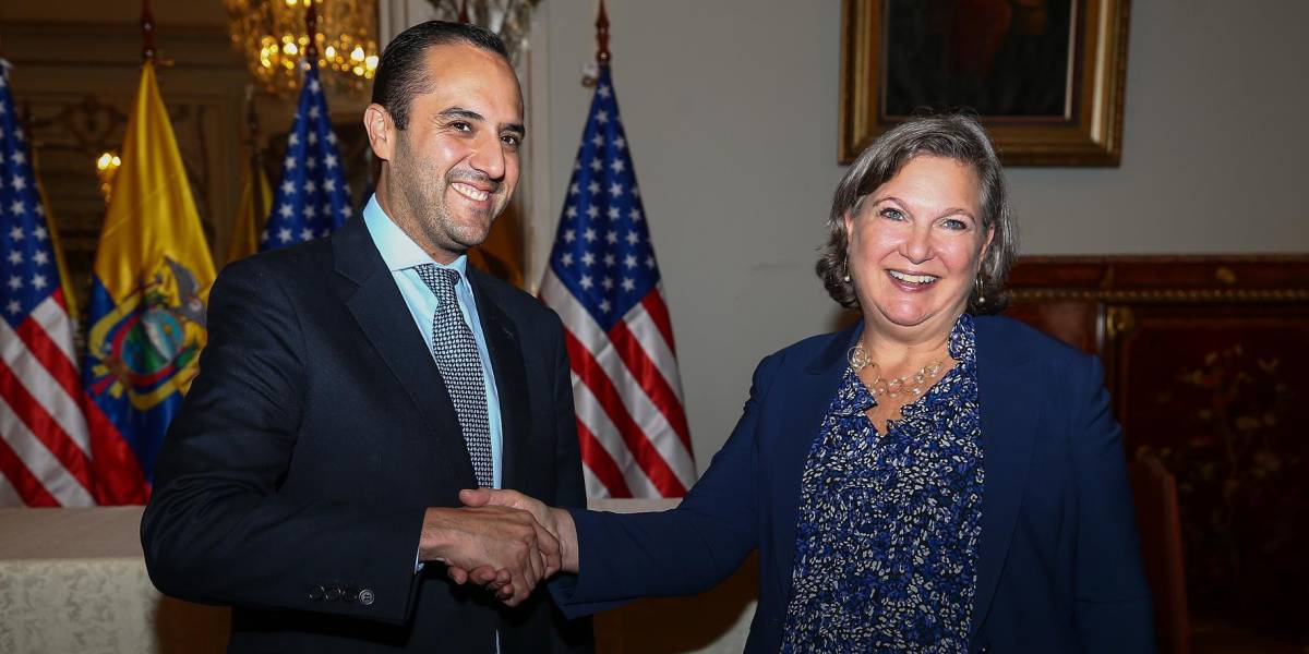 Ecuador y EE.UU. firman Acuerdo de Cielos Abiertos que impulsa el transporte aéreo