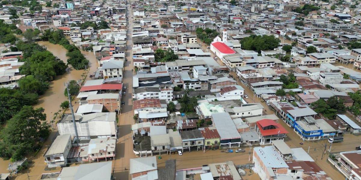 Chone en emergencia: el 70 % del casco urbano está inundado