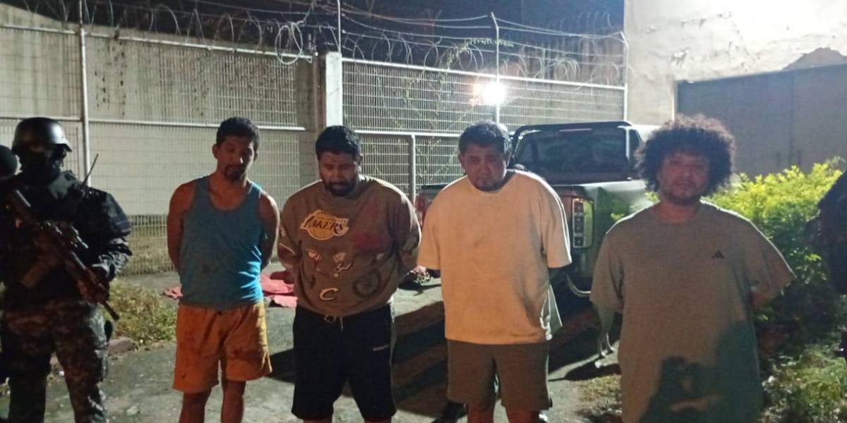 ¿El lugarteniente de alias Fito tenía permiso de las Fuerzas Armadas para portar armas?