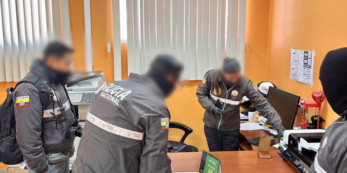 Cinco contratos del Municipio de Pujilí por USD 448 623 bajo sospecha de corrupción