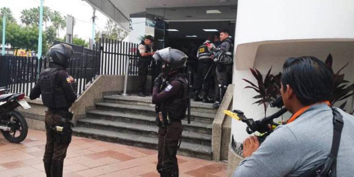 Un guardia participó en el robo en una agencia bancaria de Urdesa, en Guayaquil