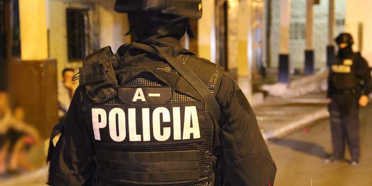 El jefe de Antinarcóticos de Los Ríos es asaltado y resulta herido en medio de un enfrentamiento contra delincuentes