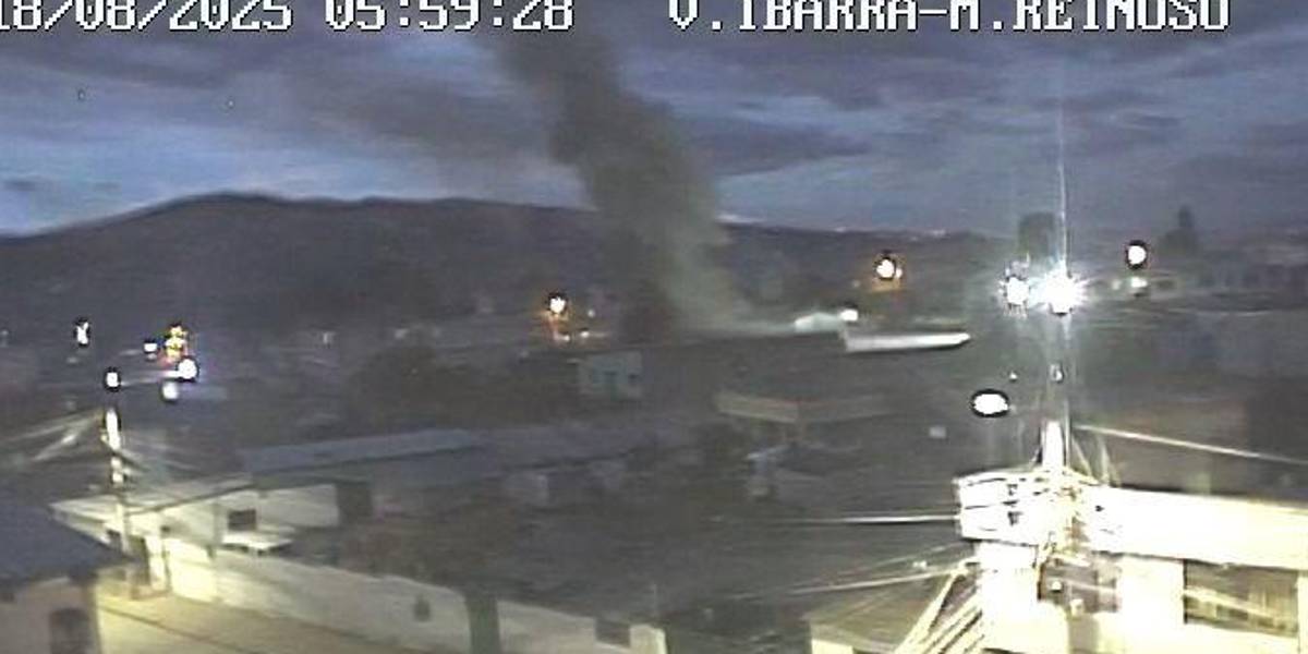 Un incendio en una casa dejó un fallecido en el cantón Pedro Moncayo, Pichincha