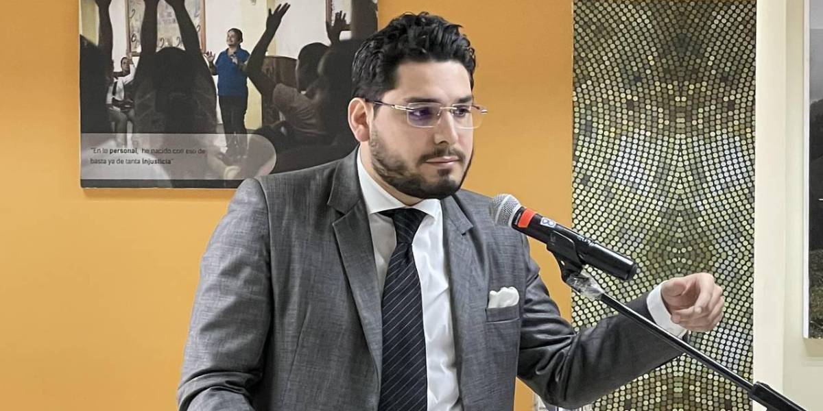 Se dilata investidura de Raúl González como superintendente de Bancos debido a fallo judicial