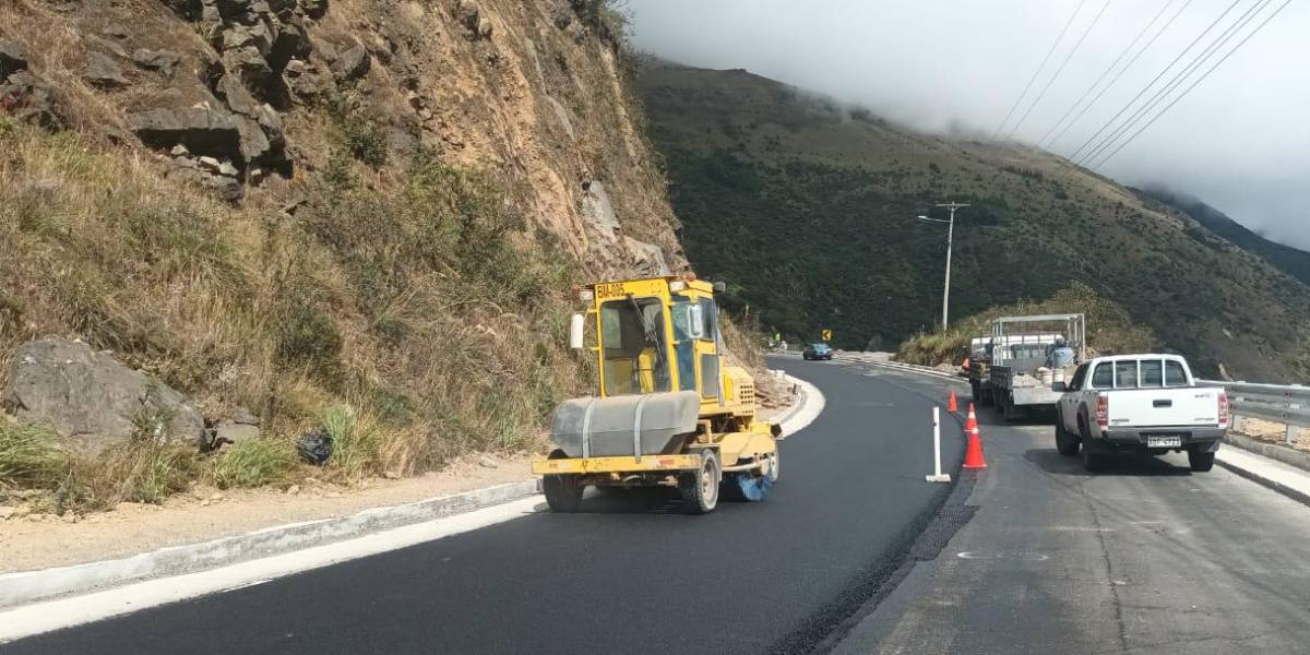 La circulación vehicular por la Cuenca-Molleturo-El Empalme está parcialmente habilitada