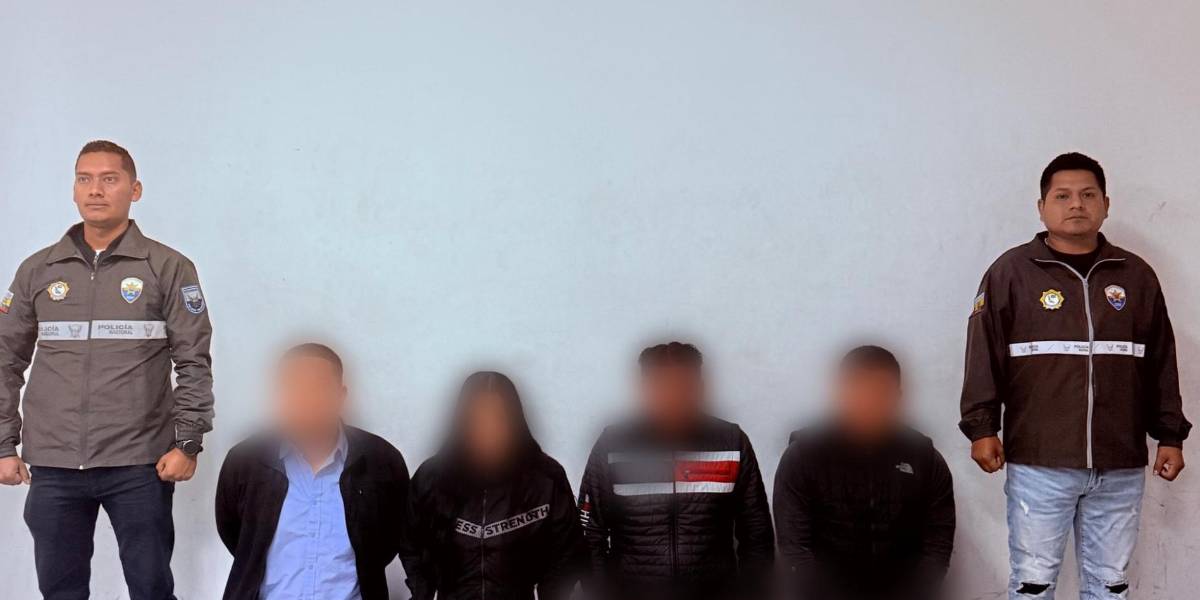 Quito: cuatro personas que robaban a transeúntes fueron detenidas en el sector del Bicentenario