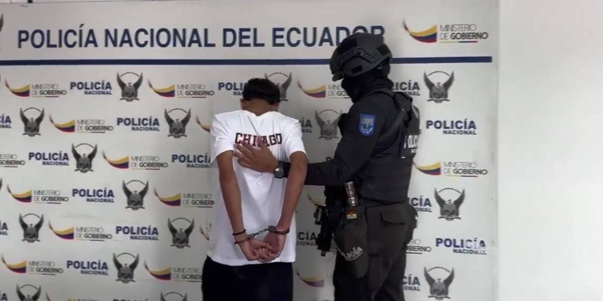 Un estudiante fue capturado con un arma de fuego en una escuela de Guayaquil