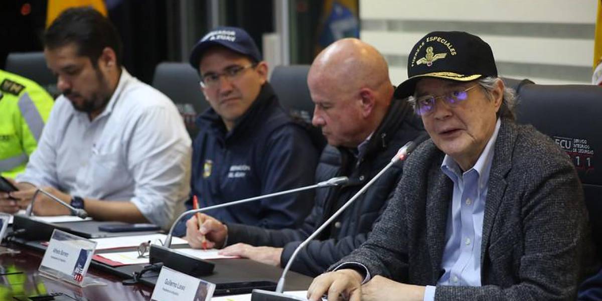 Lasso anuncia un bono para damnificados por el terremoto y estado de excepción en Ecuador