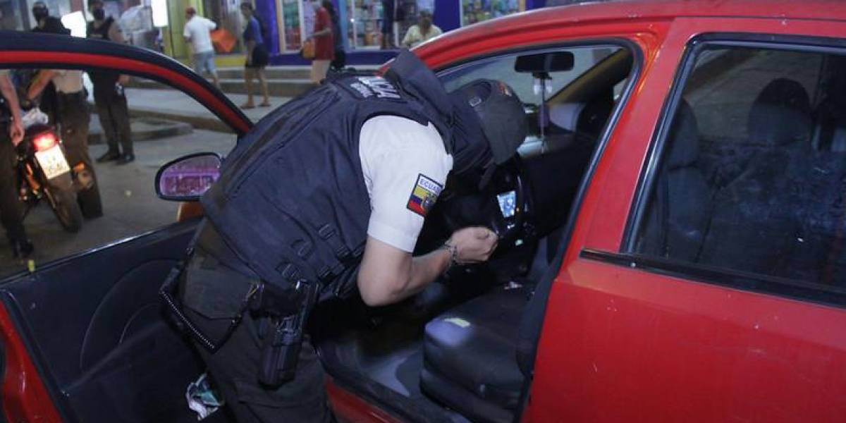 Un policía fue rescatado tras haber sido secuestrado en el Suburbio de Guayaquil