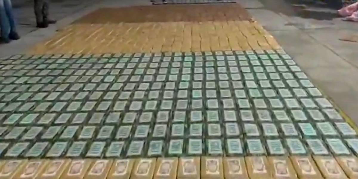 La Policía incauta 1,5 toneladas de cocaína en una vivienda de la vía a Daule, Guayas